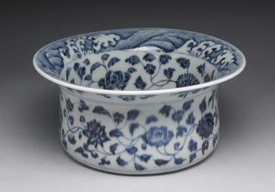 图片[2]-Angled-rim washer with flowers design in underglaze blue, Ming dynasty, Yongle reign (1403-1424)-China Archive